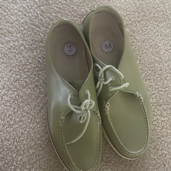 Sperry Olive Green Leather Boat Shoes – Classic Meets Modern - Picture 7 of 7